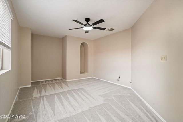 11830 N Gray Eagle Avenue, Oro Valley, AZ 85737