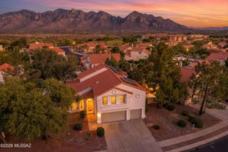 11830 N Gray Eagle Avenue, Oro Valley, AZ 85737