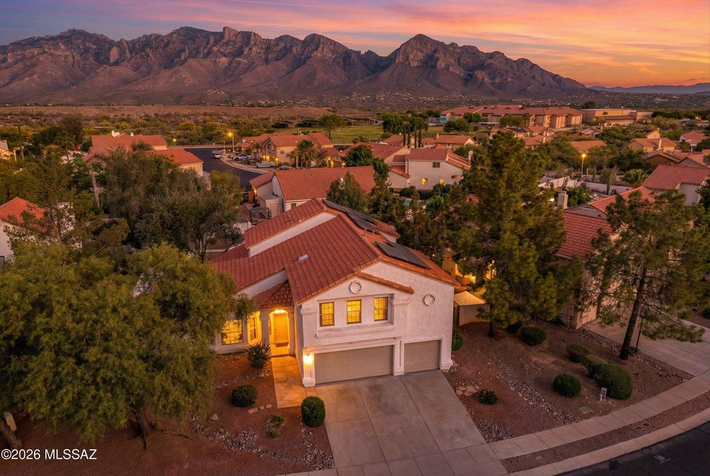 11830 N Gray Eagle Avenue, Oro Valley, AZ 85737