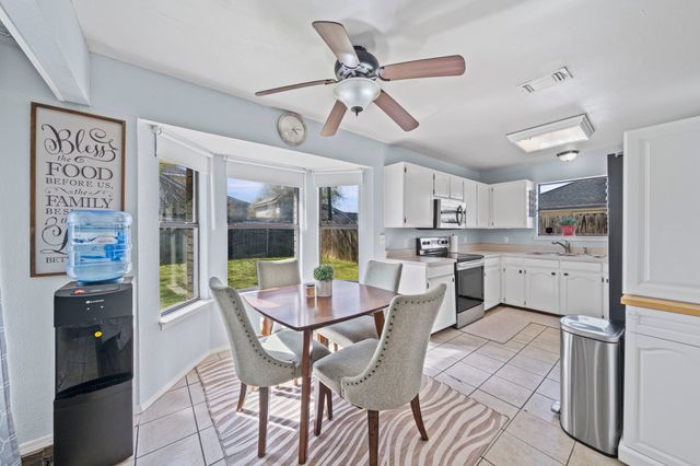 6712 Running Creek Drive, Arlington, TX 76001