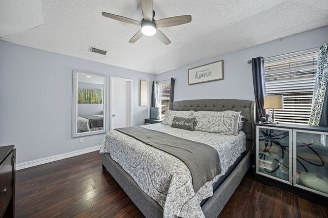 6712 Running Creek Drive, Arlington, TX 76001