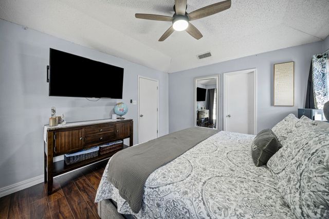 6712 Running Creek Drive, Arlington, TX 76001