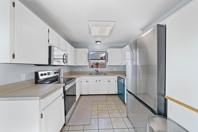 6712 Running Creek Drive, Arlington, TX 76001