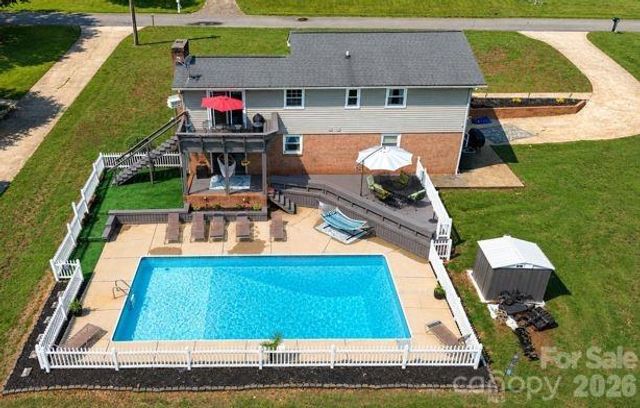 1984 Crestdale Lane, Newton, NC 28658