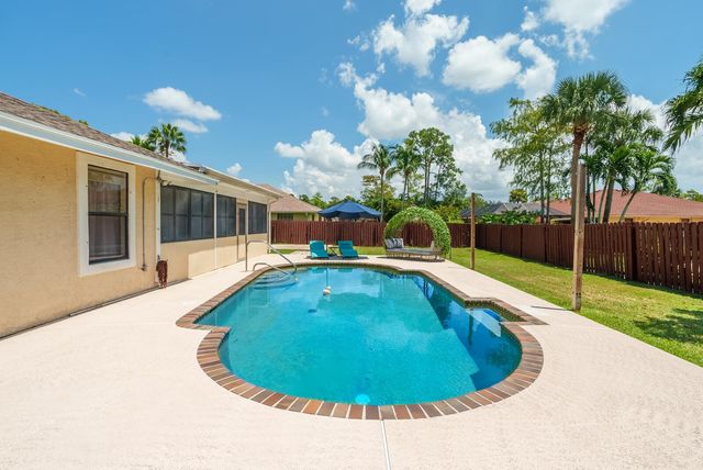 14608 Paddock Drive, Wellington, FL 33414