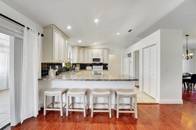 14608 Paddock Drive, Wellington, FL 33414