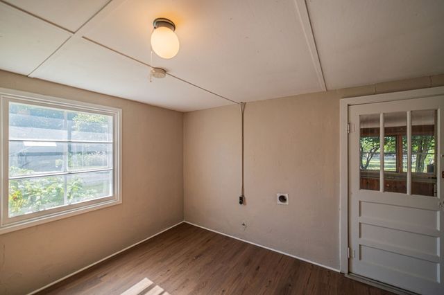 133 Frankfort Ave, Paducah, KY 42001