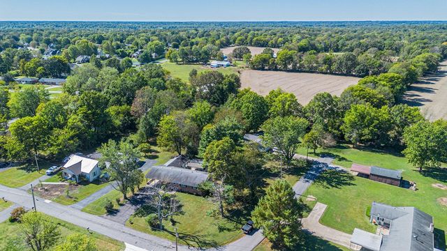 133 Frankfort Ave, Paducah, KY 42001