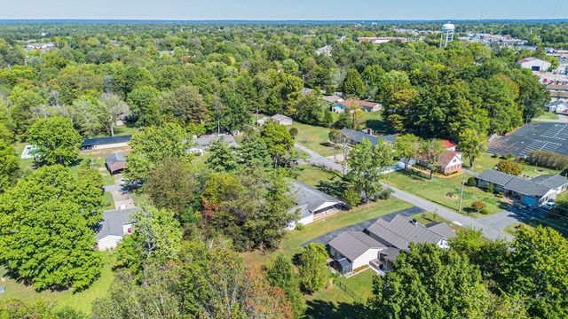 133 Frankfort Ave, Paducah, KY 42001