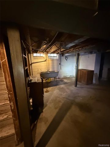 50 Eason Street, Highland Park, MI 48203