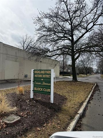 50 Eason Street, Highland Park, MI 48203