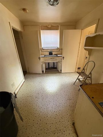 50 Eason Street, Highland Park, MI 48203