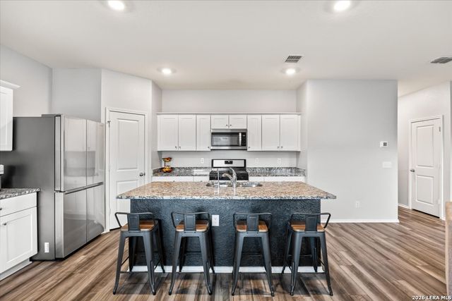 13517 Sunrise Meadow, St Hedwig, TX 78152