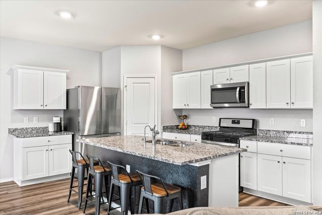 13517 Sunrise Meadow, St Hedwig, TX 78152