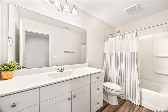 13517 Sunrise Meadow, St Hedwig, TX 78152
