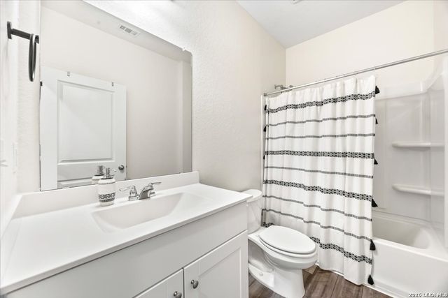 13517 Sunrise Meadow, St Hedwig, TX 78152