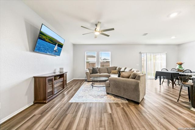 13517 Sunrise Meadow, St Hedwig, TX 78152