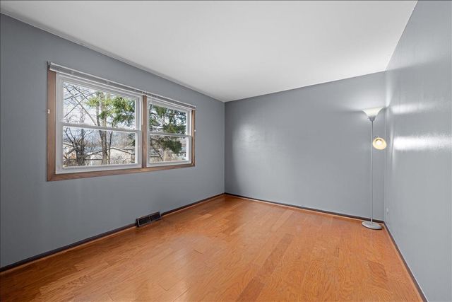 16263 Fishing Way W, Rosemount, MN 55068