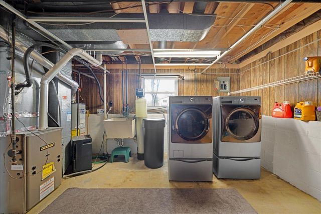 16263 Fishing Way W, Rosemount, MN 55068