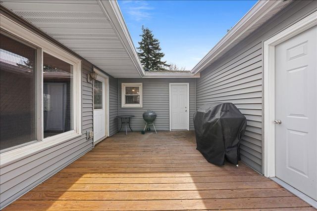 16263 Fishing Way W, Rosemount, MN 55068