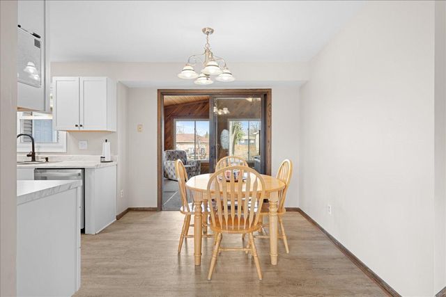 16263 Fishing Way W, Rosemount, MN 55068