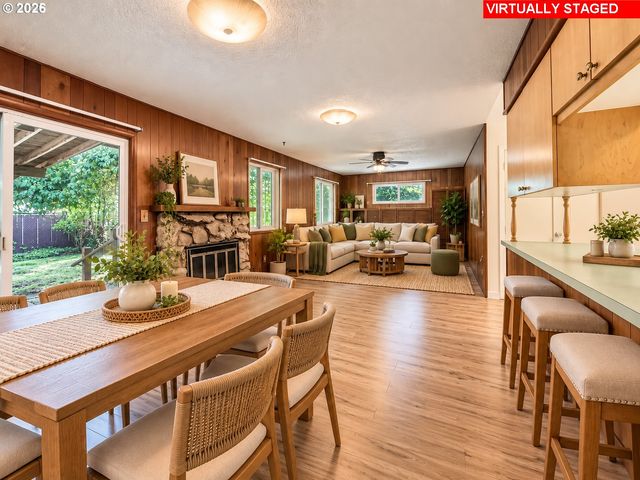 9832 N VAN HOUTEN Ave, Portland, OR 97203