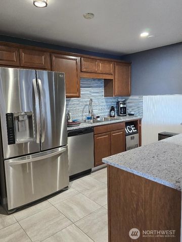 201 SHORE Drive, Bremerton, WA 98310