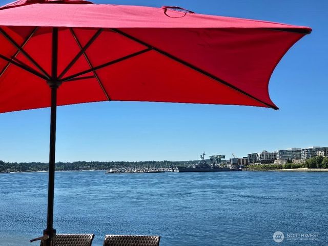 201 SHORE Drive, Bremerton, WA 98310