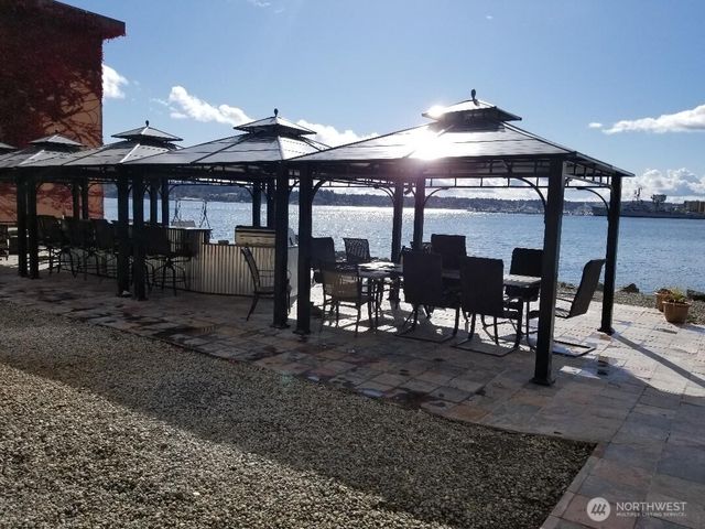 201 SHORE Drive, Bremerton, WA 98310