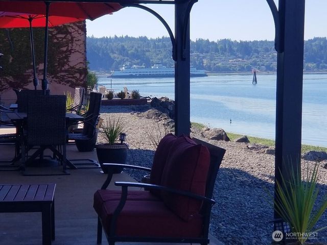 201 SHORE Drive, Bremerton, WA 98310