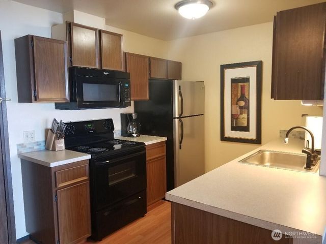 201 SHORE Drive, Bremerton, WA 98310