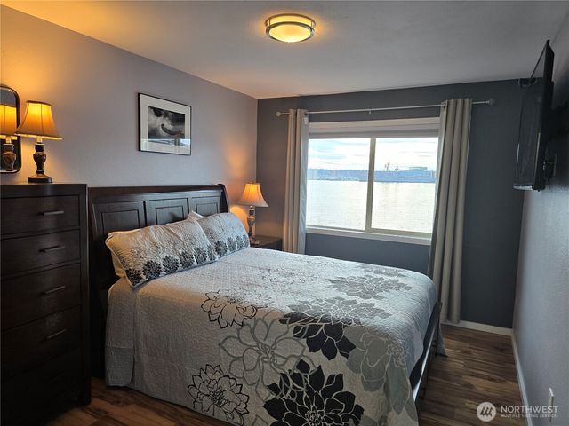 201 SHORE Drive, Bremerton, WA 98310