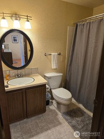 201 SHORE Drive, Bremerton, WA 98310