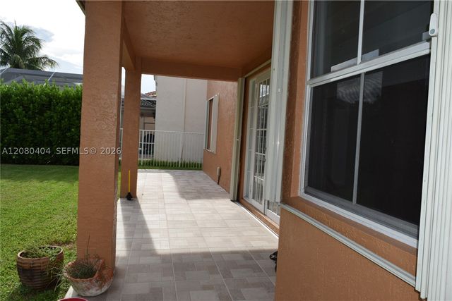 4154 Staghorn Ln, Weston, FL 33331
