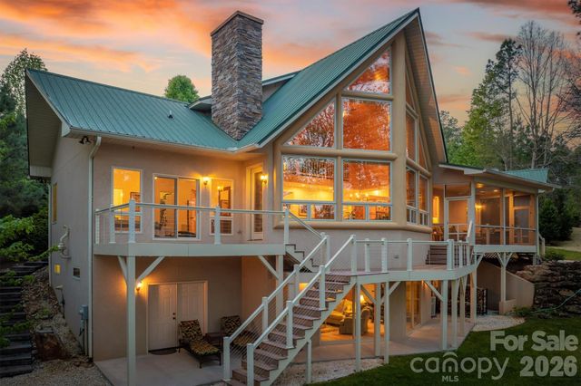 2224 W Paradise Harbor Drive, Connelly Springs, NC 28612