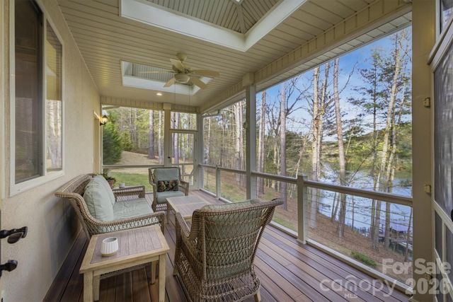 2224 W Paradise Harbor Drive, Connelly Springs, NC 28612
