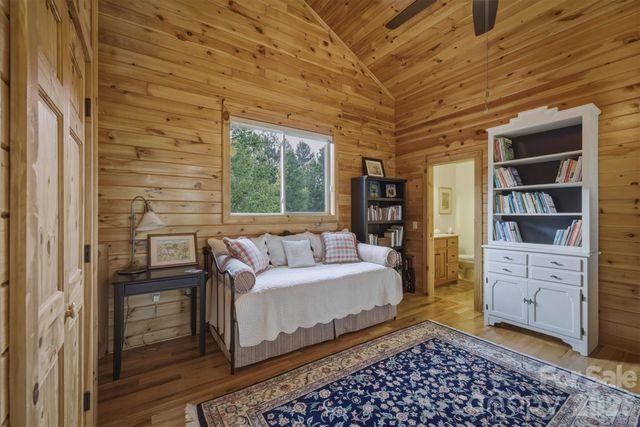 2224 W Paradise Harbor Drive, Connelly Springs, NC 28612