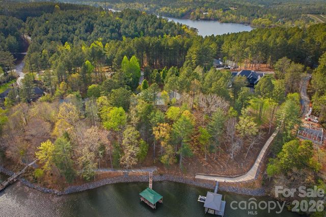 2224 W Paradise Harbor Drive, Connelly Springs, NC 28612