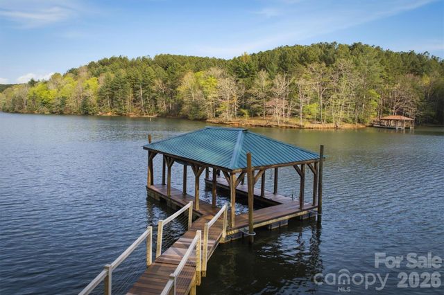 2224 W Paradise Harbor Drive, Connelly Springs, NC 28612