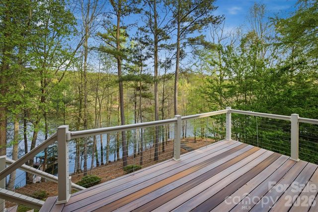 2224 W Paradise Harbor Drive, Connelly Springs, NC 28612