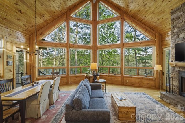 2224 W Paradise Harbor Drive, Connelly Springs, NC 28612