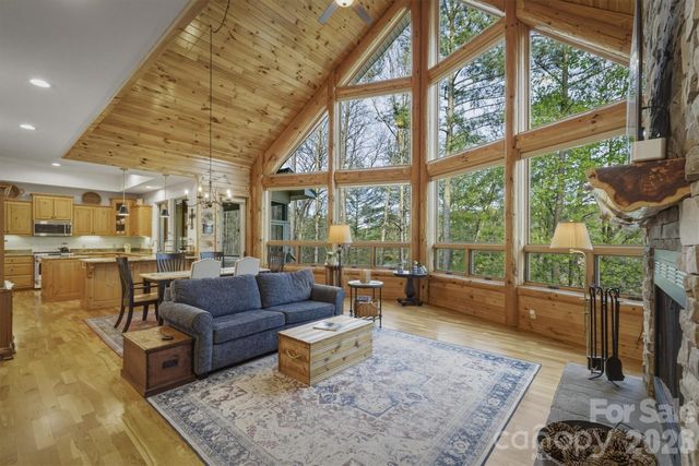 2224 W Paradise Harbor Drive, Connelly Springs, NC 28612