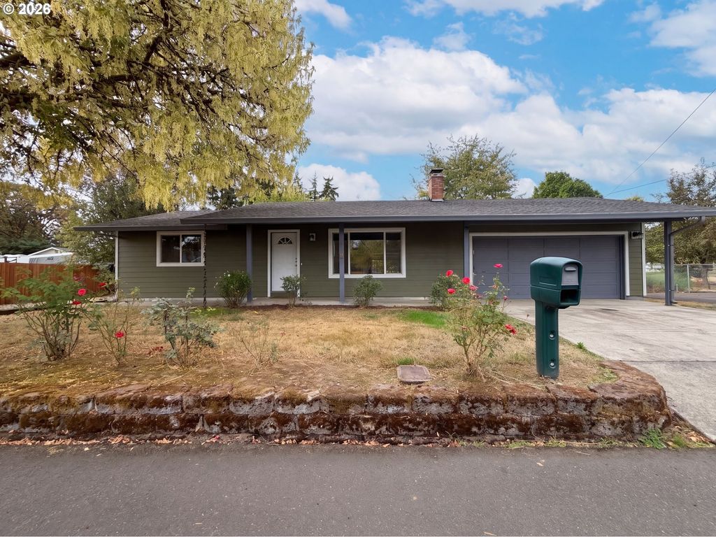 555 MATZEN St, St Helens, OR 97051