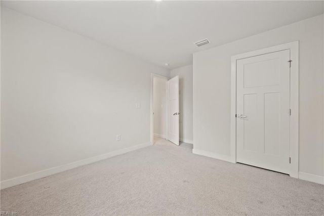 211 Williamson Park LN, Smithfield, VA 23430