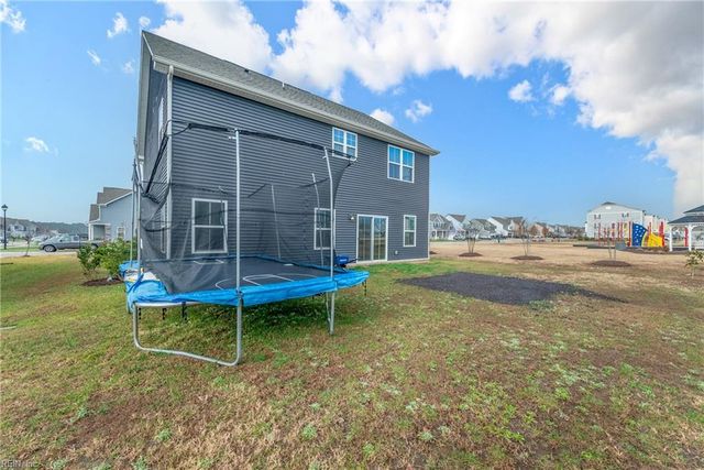211 Williamson Park LN, Smithfield, VA 23430