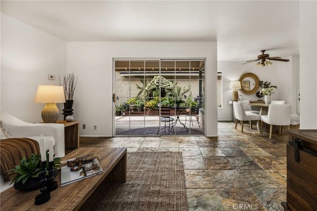 54 Orchard, Irvine, CA 92618