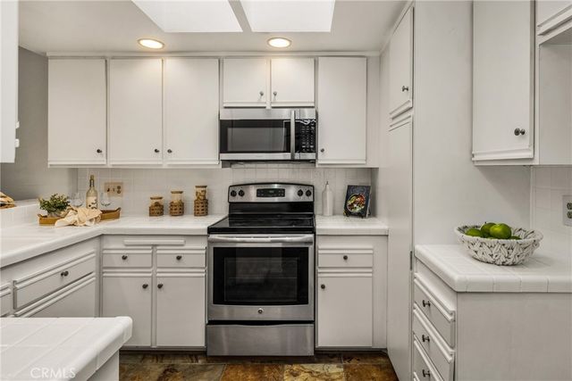 54 Orchard, Irvine, CA 92618