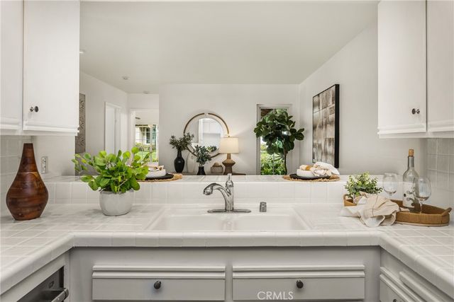 54 Orchard, Irvine, CA 92618