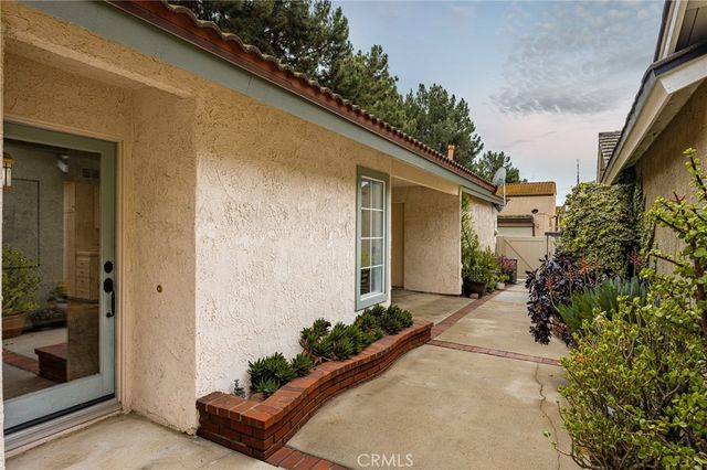 54 Orchard, Irvine, CA 92618