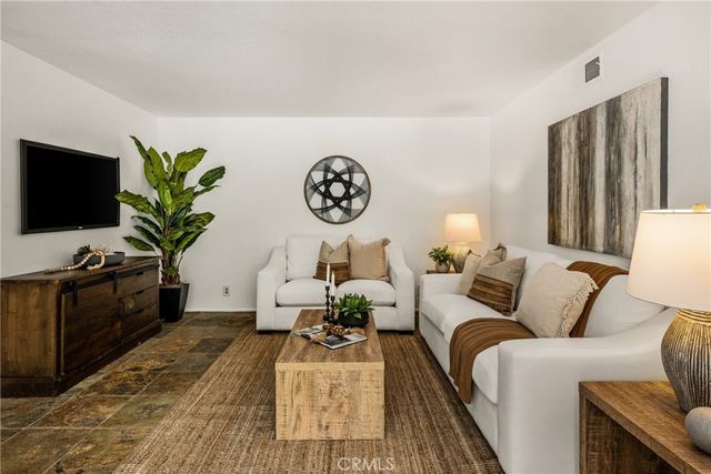 54 Orchard, Irvine, CA 92618